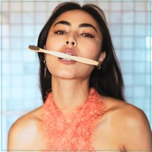 planet zero waste products woman toothbrush