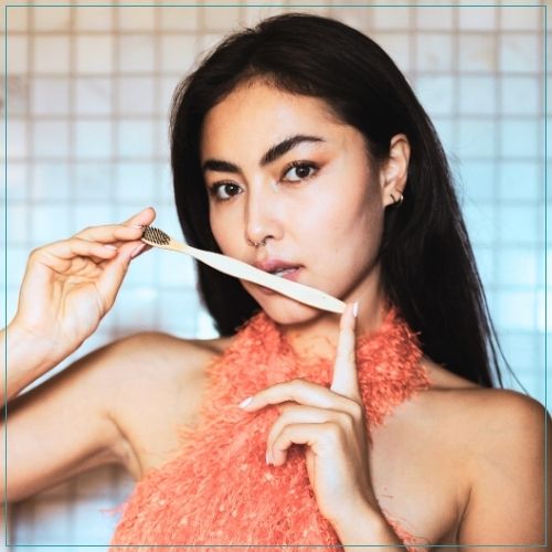 planet zero waste products (woman toothbrush)